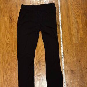Black legging with real back pockets